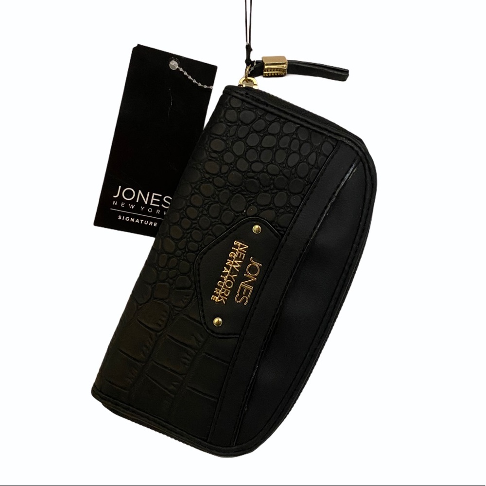 Wristlet
